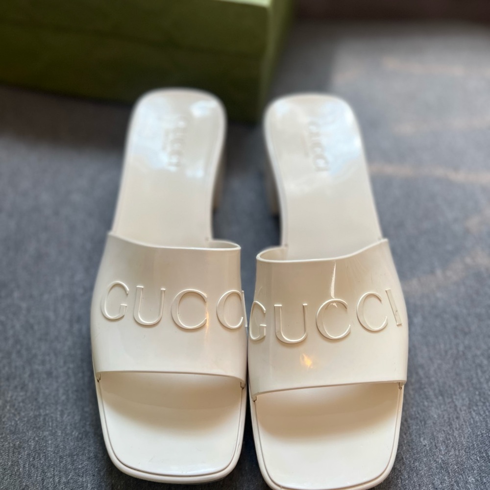 Gucci Rubber Logo Sandals White Glossy Mule Platform Slide 39 - Picture 2 of 8